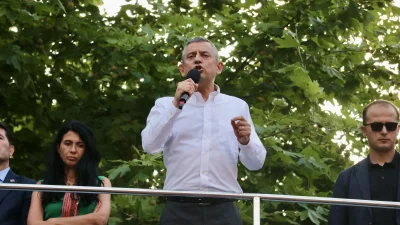 CHP Lideri Özgür Özel, Trabzon mitinginde hem Orta Doğu’daki gelişmeleri