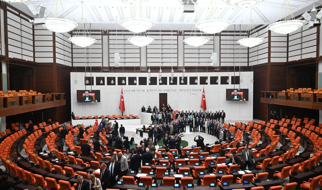 Sağlık hizmetlerine ilişkin kapsamlı değişiklikler içeren yasa teklifi, TBMM Genel