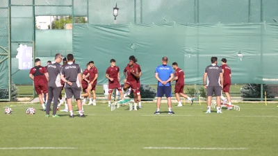 Trabzonspor Erzurum Kampında Çalışmalarını Sürdürüyor Trabzonspor, yeni sezon hazırlıkları kapsamında Erzurum’da yüksek tempolu kamp programını