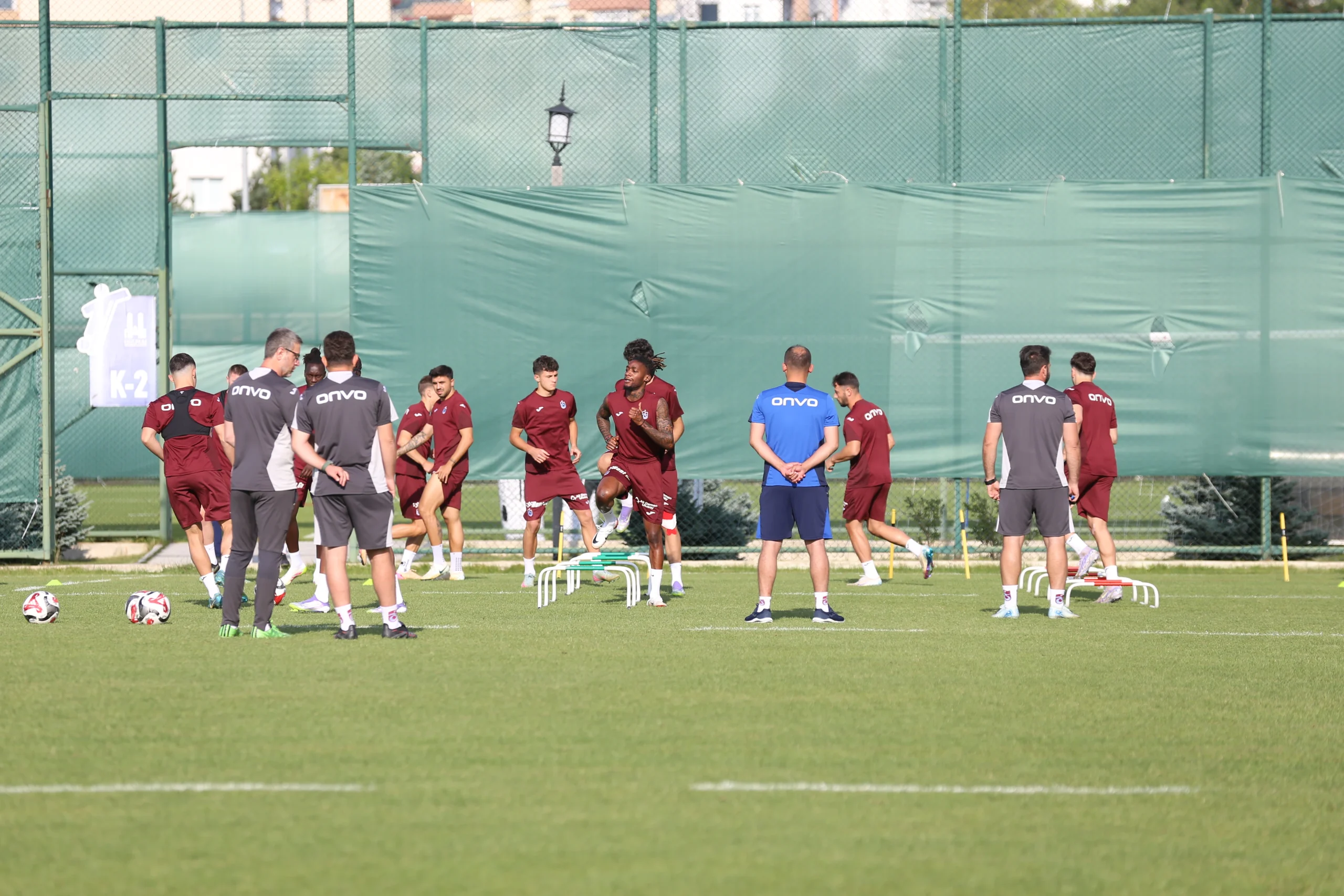 Trabzonspor, yeni sezon hazırlıkları kapsamında Erzurum’da yüksek tempolu kamp programını