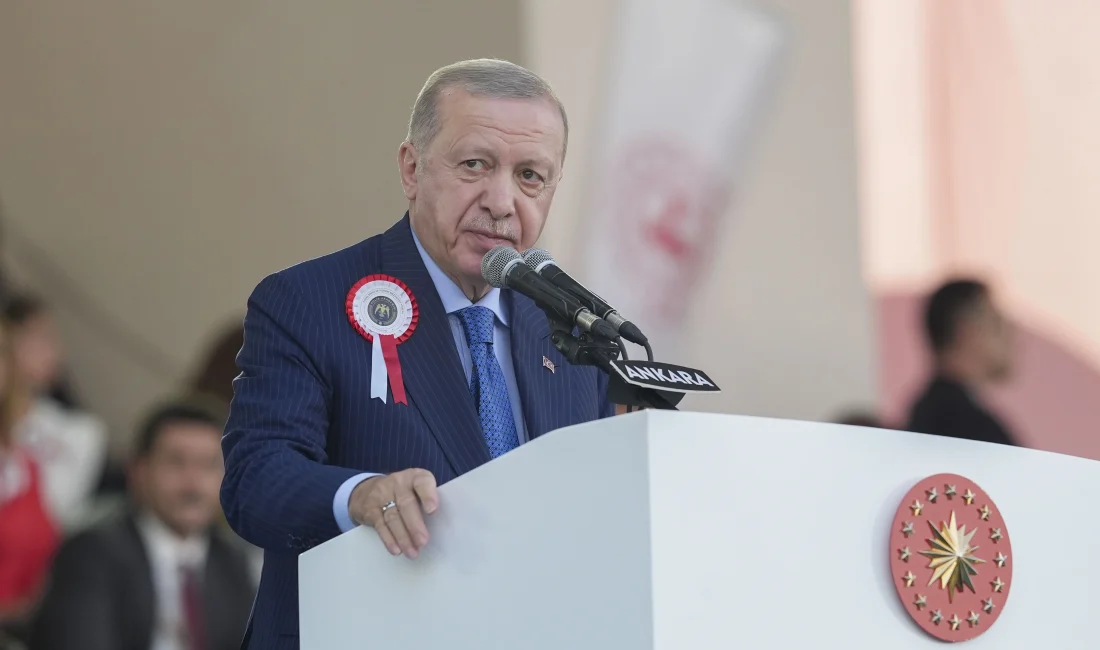 Polis Akademisi mezuniyet töreninde konuşan Cumhurbaşkanı Erdoğan, Türk polisinin milletin