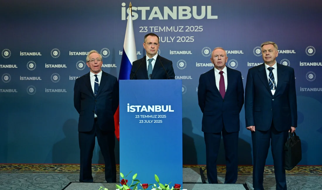  İstanbul’daki üçlü barış görüşmelerinde, savaş esirlerinin takası ve insani