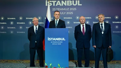  İstanbul’daki üçlü barış görüşmelerinde, savaş esirlerinin takası ve insani