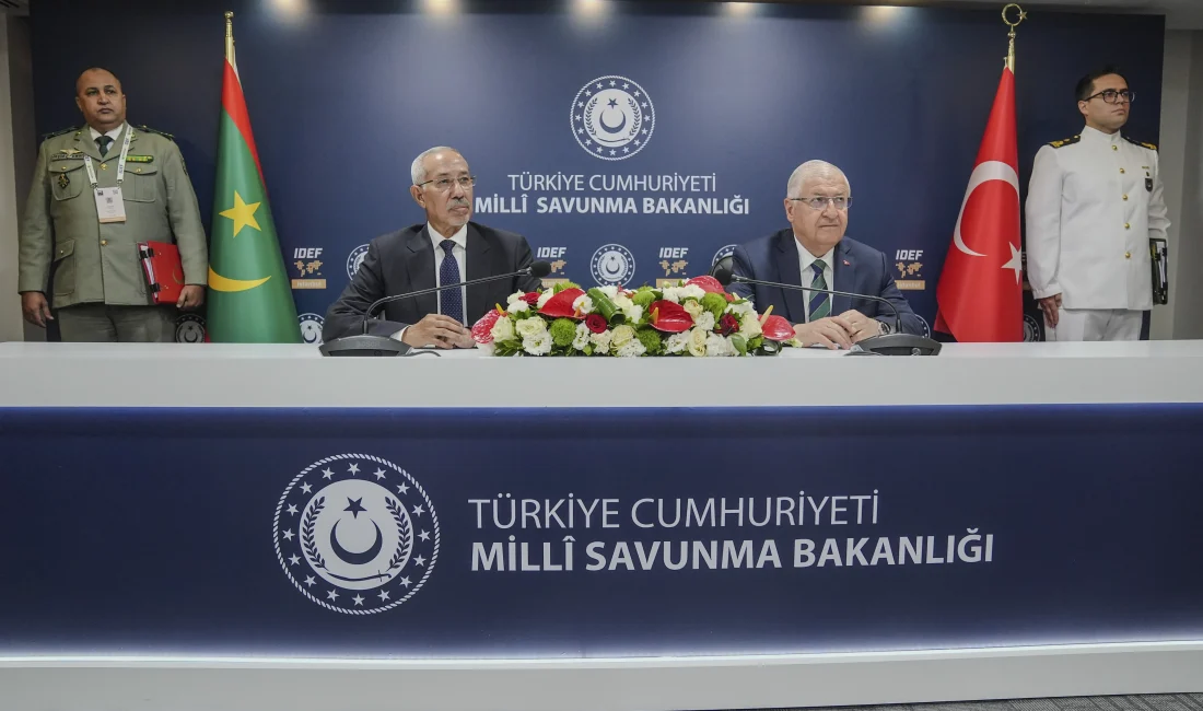 Milli Savunma Bakanı Yaşar Güler ve Moritanya Savunma Bakanı Hanana