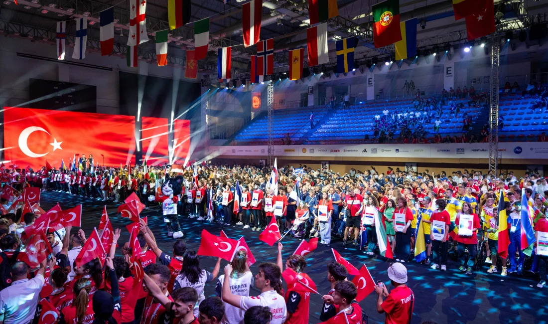 Avrupa Para Gençlik Oyunları, İstanbul’da tarihi bir açılışla başladı. Sporcular,
