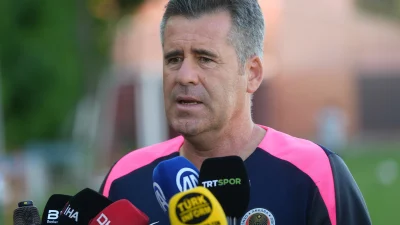 Gençlerbirliği Teknik Direktörü Hüseyin Eroğlu, Süper Lig öncesinde taraftardan Eryaman