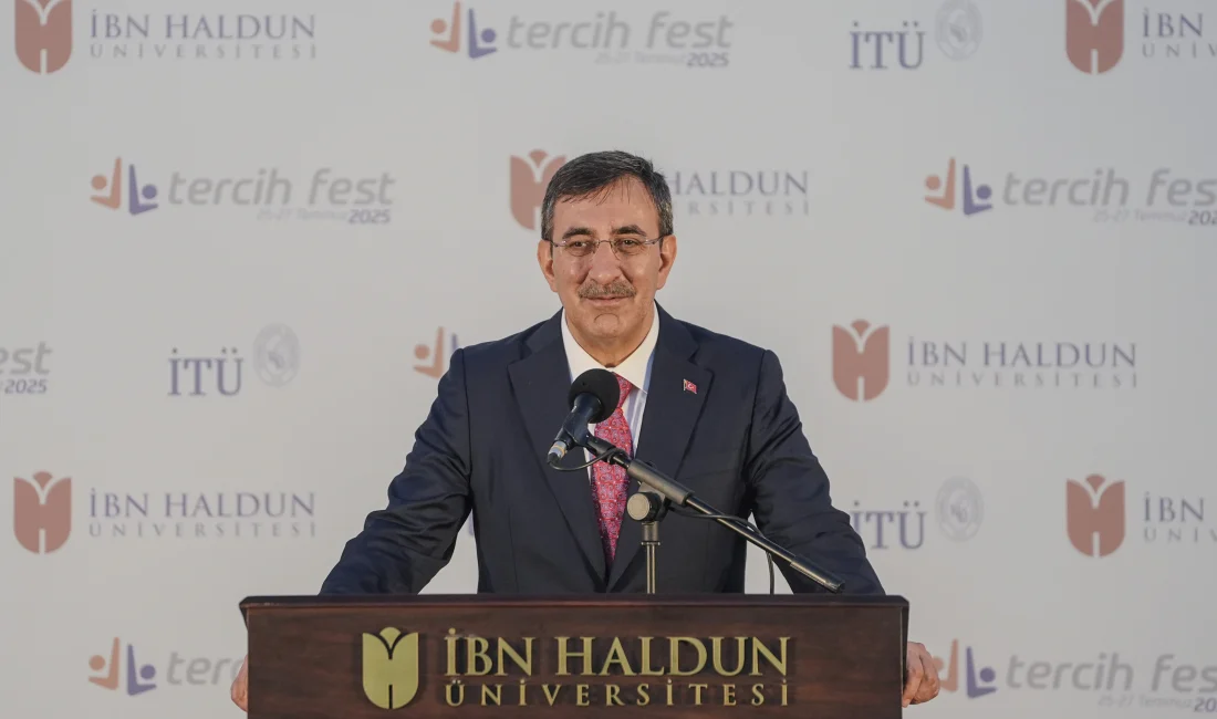 Yılmaz: Geleceği Nitelikli İnsan Gücü Şekillendirecek Cumhurbaşkanı Yardımcısı Cevdet Yılmaz, gençlere seslenerek, geleceğin güçlü Türkiye’sinin ancak