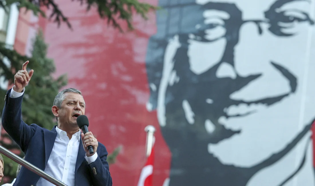  CHP Genel Başkanı Özgür Özel, Cumhurbaşkanlığı Aday Ofisi'nin açılışında