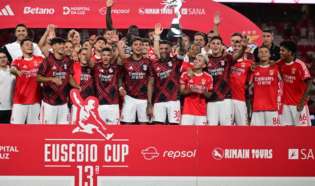 Fenerbahçe, Eusebio Kupası’nda Benfica’ya 3-2 Mağlup Oldu Fenerbahçe, Portekiz kampındaki son hazırlık maçında Benfica'ya 3-2 mağlup olarak