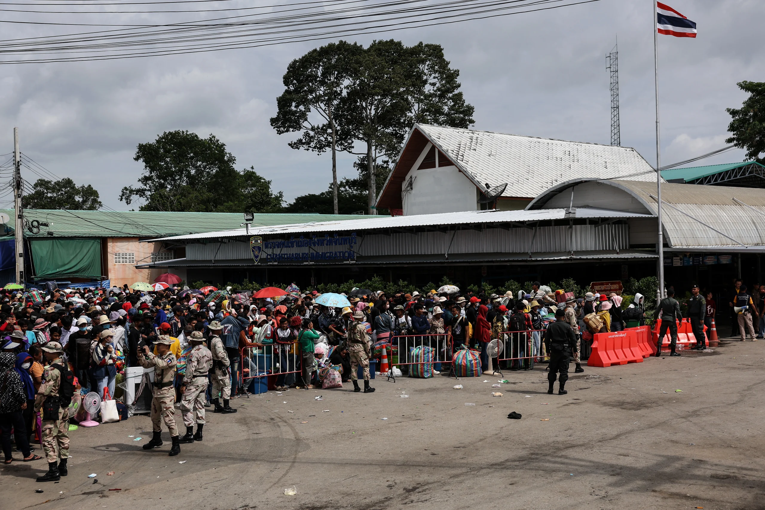 Tayland ve Kamboçya, sınır hattında yaşanan çatışmalar sonrası Malezya'nın girişimiyle