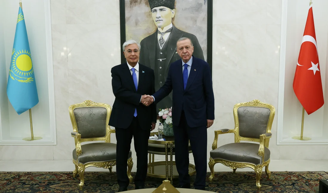 Kazakistan Cumhurbaşkanı Kasım Cömert Tokayev, Cumhurbaşkanı Erdoğan’ın daveti üzerine Ankara’ya