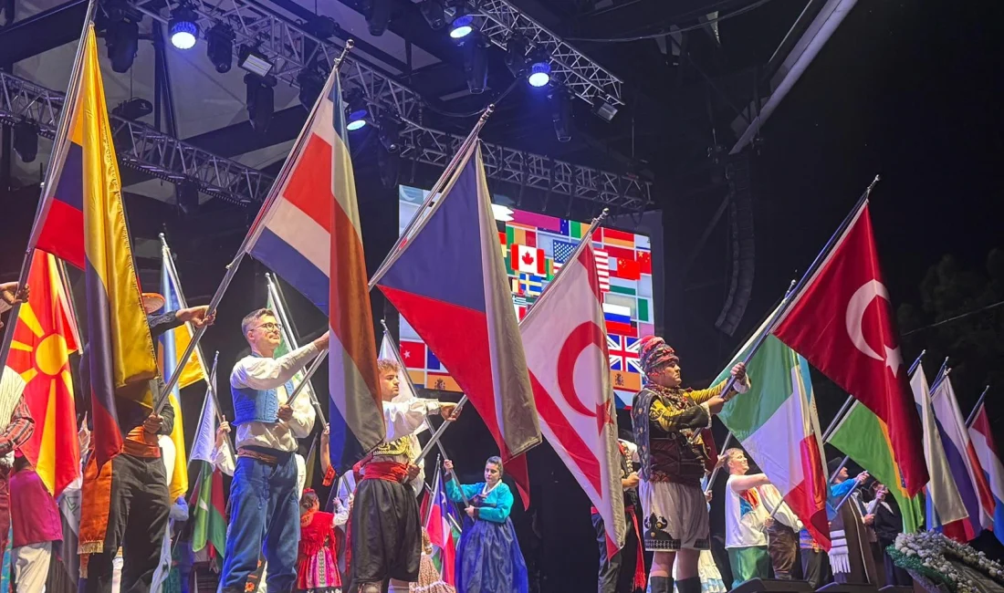 26. Büyükçekmece Kültür ve Sanat Festivali Coşkuyla Başladı Dünyanın en iyi festivalleri arasında gösterilen Büyükçekmece Kültür ve Sanat