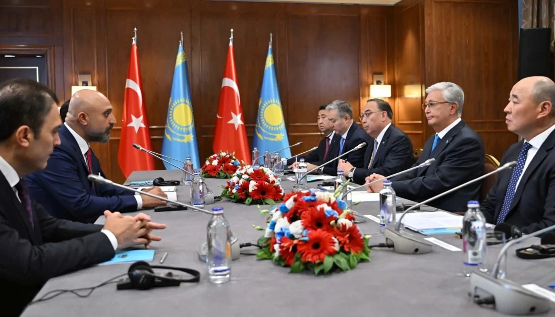 Cumhurbaşkanı Tokayev’in Ankara temaslarında Türk yatırımcılarla 490 milyon doları aşan