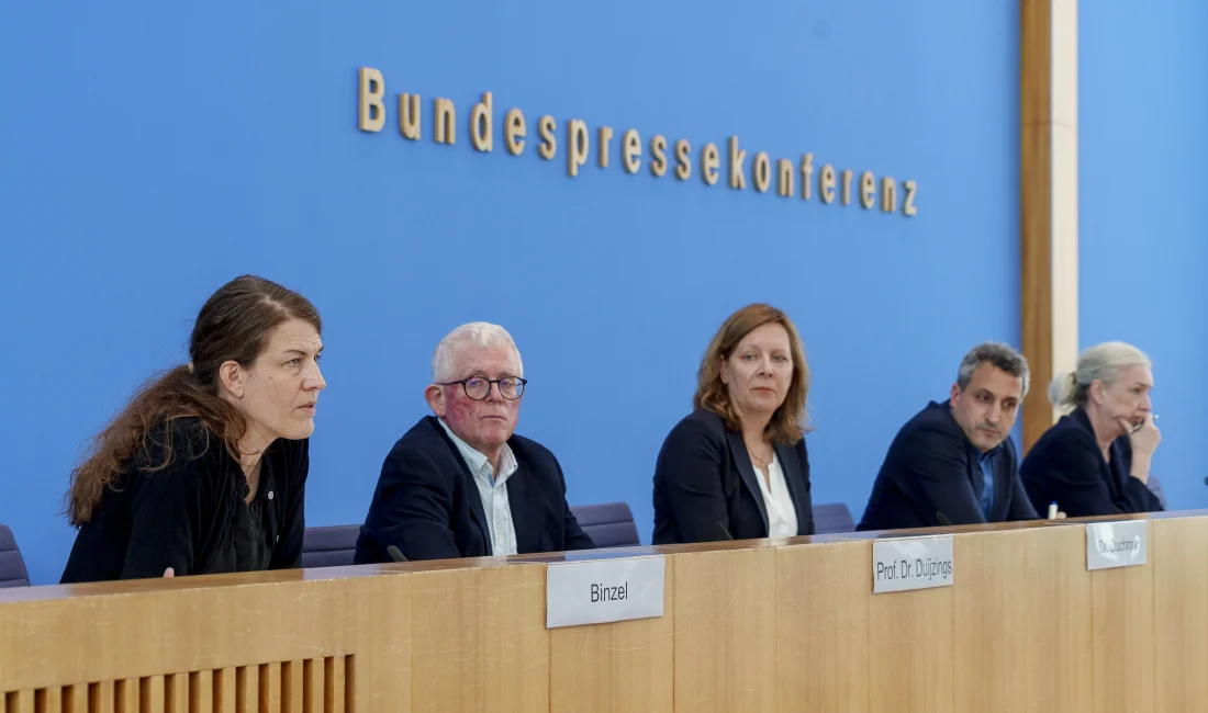 Alman Uzmanlar: “İsrail, Gazze’de Soykırım Suçu İşliyor” Almanya’da insan hakları örgütleri ve akademisyenler, İsrail’in Gazze’deki eylemlerinin uluslararası