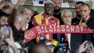 Geçen sezonki şampiyonluğa damga vuran Victor Osimhen, Galatasaray’a resmen döndü: