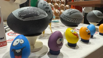 Dünyanın sayılı yumurta süsleme sanatçılarından Kuveytli Sabah N. Asad, eserlerini