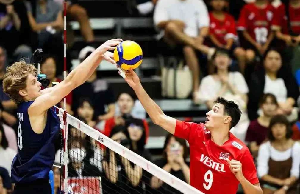 Milliler, VNL'nin son haftasında çıktığı ilk maçta güçlü rakibi ABD