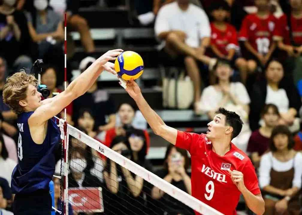 Milliler, VNL'nin son haftasında çıktığı ilk maçta güçlü rakibi ABD