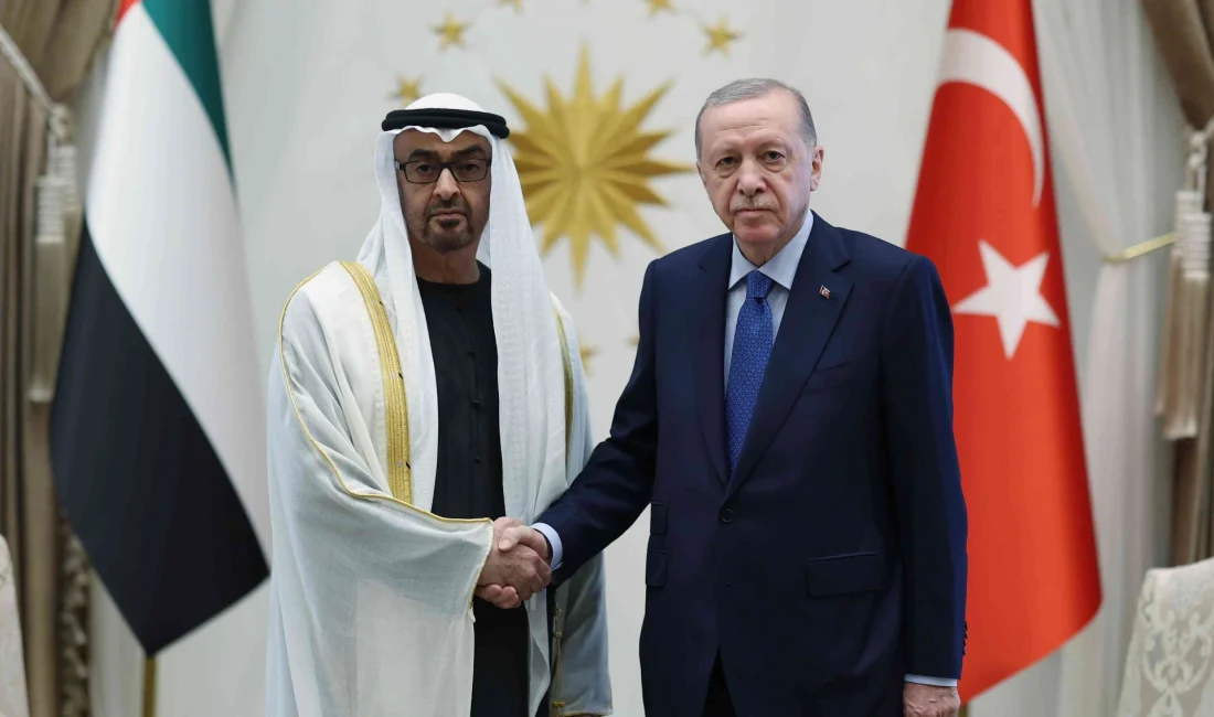 Erdoğan, BAE Devlet Başkanı Al Nahyan’ı Resmi Törenle Ağırladı Cumhurbaşkanı Erdoğan, BAE Devlet Başkanı Al Nahyan’ı Cumhurbaşkanlığı Külliyesi'nde resmi