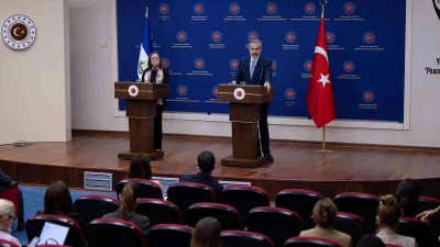 Bakan Fidan, İsrail’in Suriye’de istikrarsızlık yarattığını belirterek, bölünmeye yönelik girişimlerin