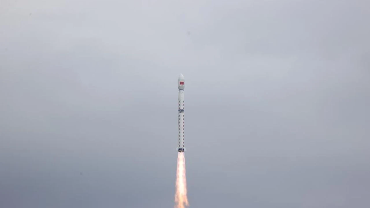  Çin, deneysel gözlem uydusu Şıyan-28B’yi başarıyla uzaya göndererek uzay