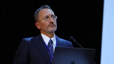  Altun, Hz. Peygamber'e yönelik hakaret içeren karikatür yayınını kınadı,