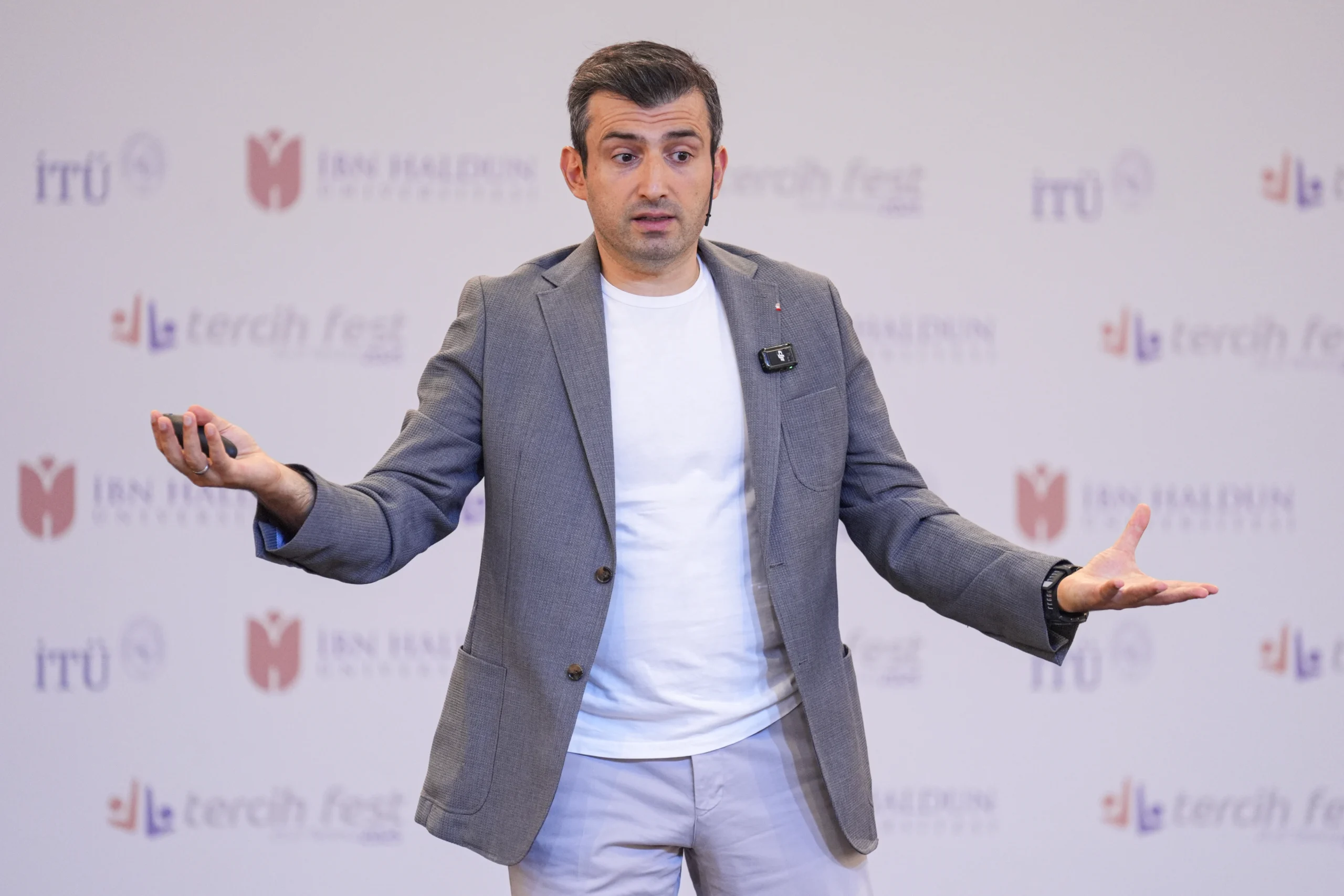 Selçuk Bayraktar, milli sosyal medya platformu NeXT Sosyal’in açık kaynak