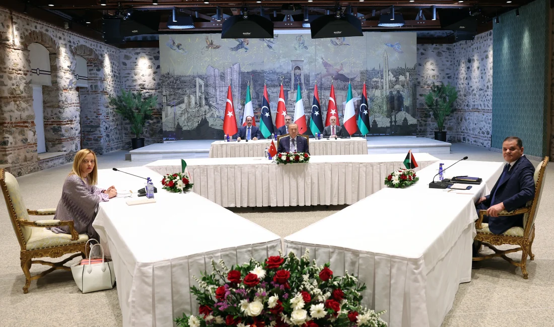 İstanbul'daki Türkiye-İtalya-Libya İşbirliği Zirvesi'nde, üç ülkenin liderleri bölgesel krizler ve