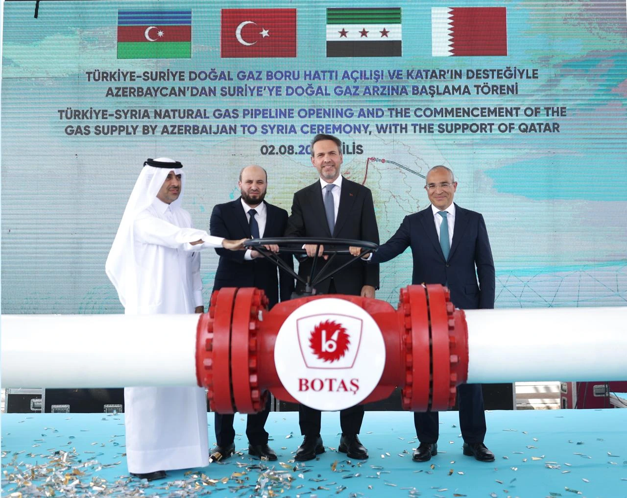 Türkiye, Suriye’ye ilk doğal gaz sevkiyatını başlattı. Bayraktar, “Bu hat