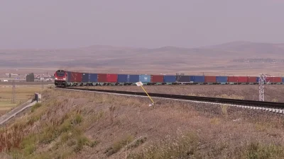 Avrupa ile Çin arasında önemli bir koridor olan Bakü-Tiflis-Kars hattı,