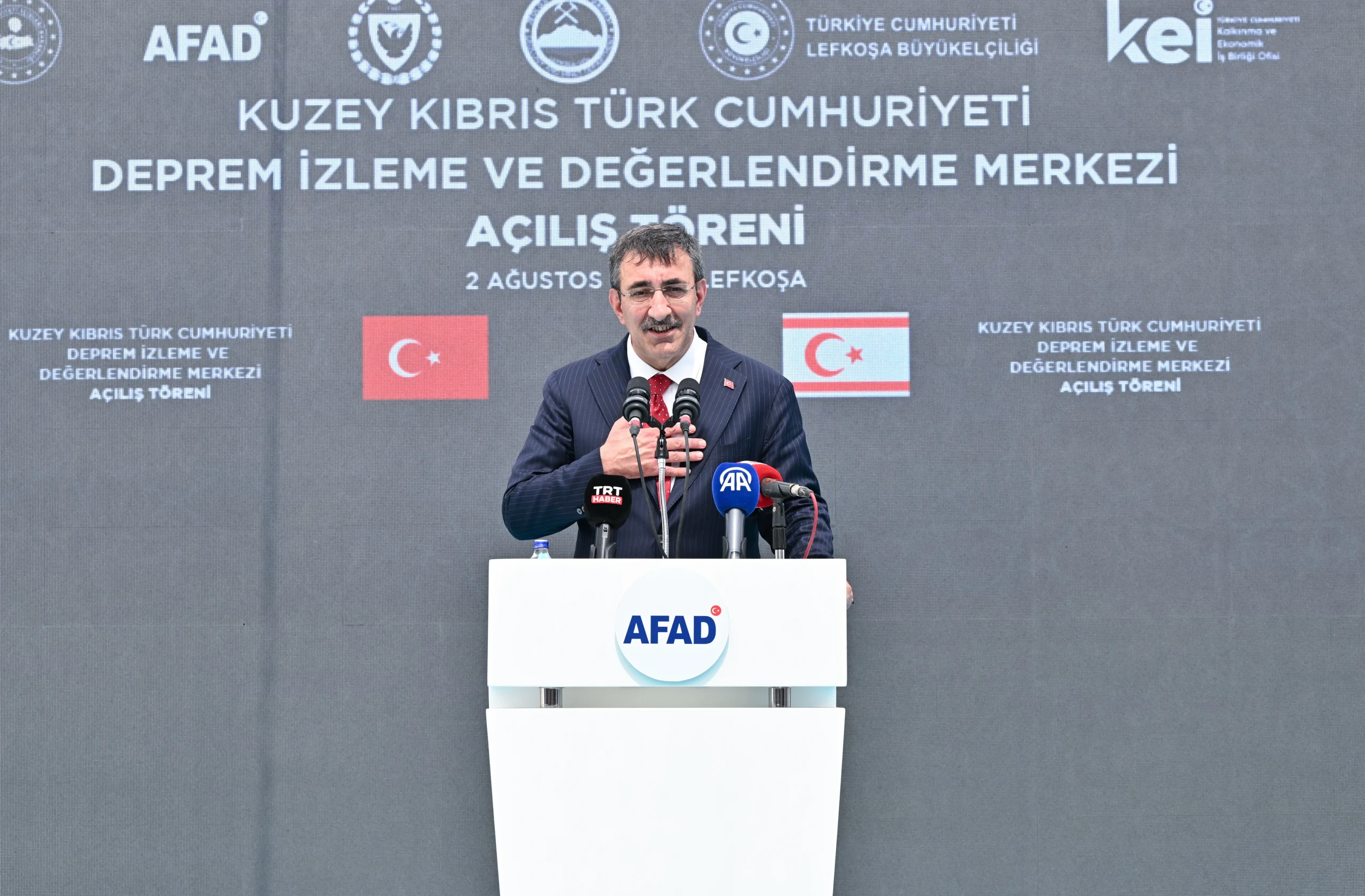 Cumhurbaşkanı Yardımcısı Yılmaz, KKTC'de konuştu: “Başkasının merhametine güvenecek zaman değil,