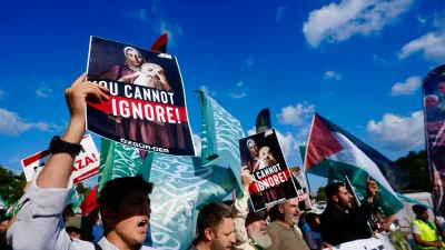 İslami Dayanışma Platformu öncülüğünde toplanan grup, İsrail’in Gazze’ye yönelik saldırılarını