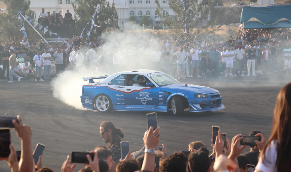 Sivas’ta otomobil tutkunlarına yönelik hazırlanan özel drift pisti, Belediye Başkanı