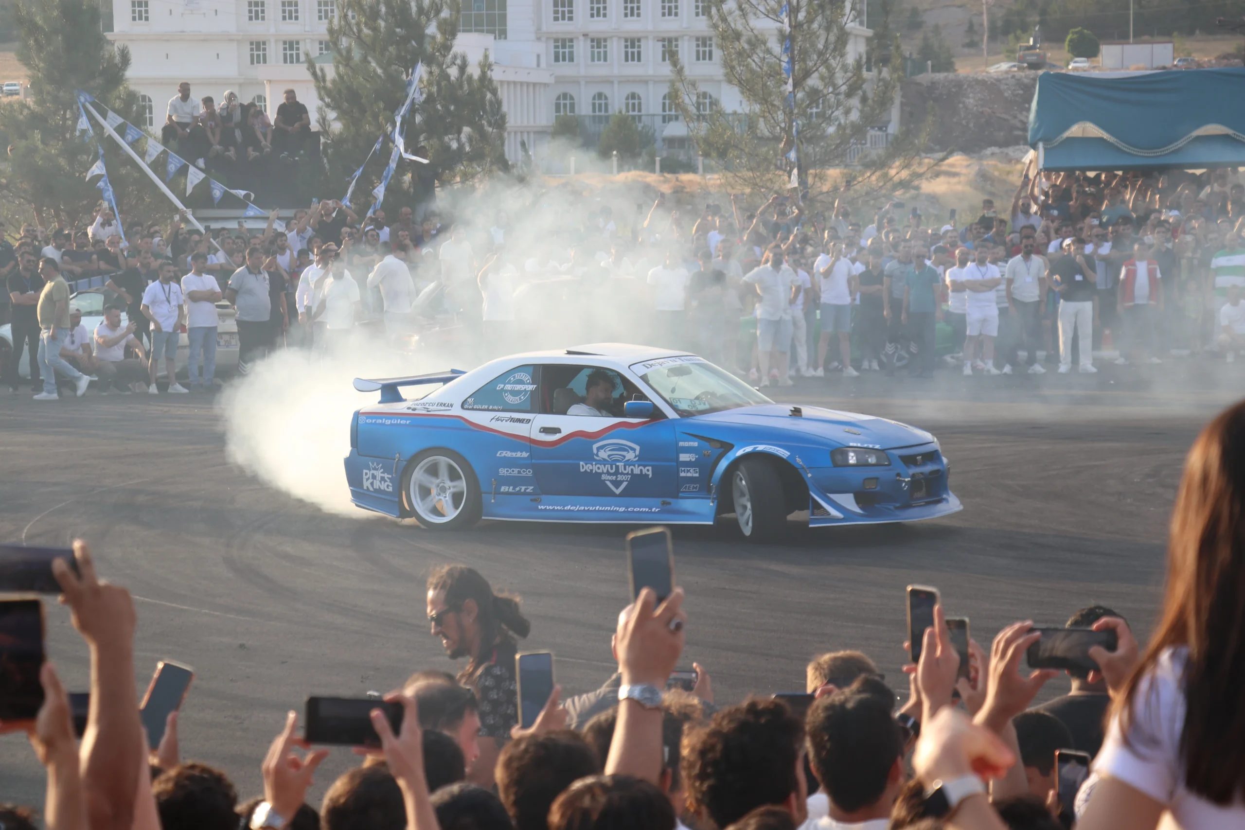 Sivas’ta otomobil tutkunlarına yönelik hazırlanan özel drift pisti, Belediye Başkanı