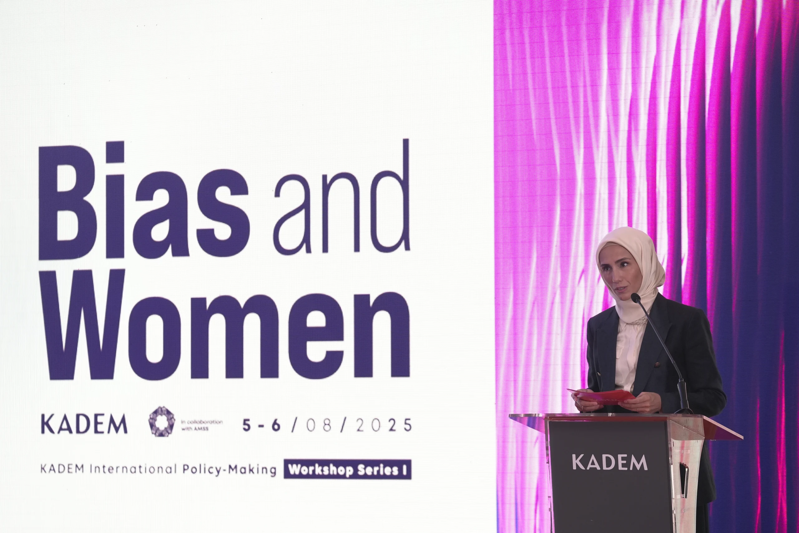 KADEM ve AMSS tarafından düzenlenen “Ön Yargı ve Kadın” çalıştayında,