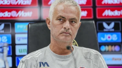 Fenerbahçe Teknik Direktörü Mourinho, Feyenoord ile oynanacak Şampiyonlar Ligi eleme