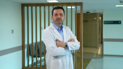 Doç. Dr. Mustafa Gürkan Yenice, mikro-TESE tekniğinin sperm üretim sorunu