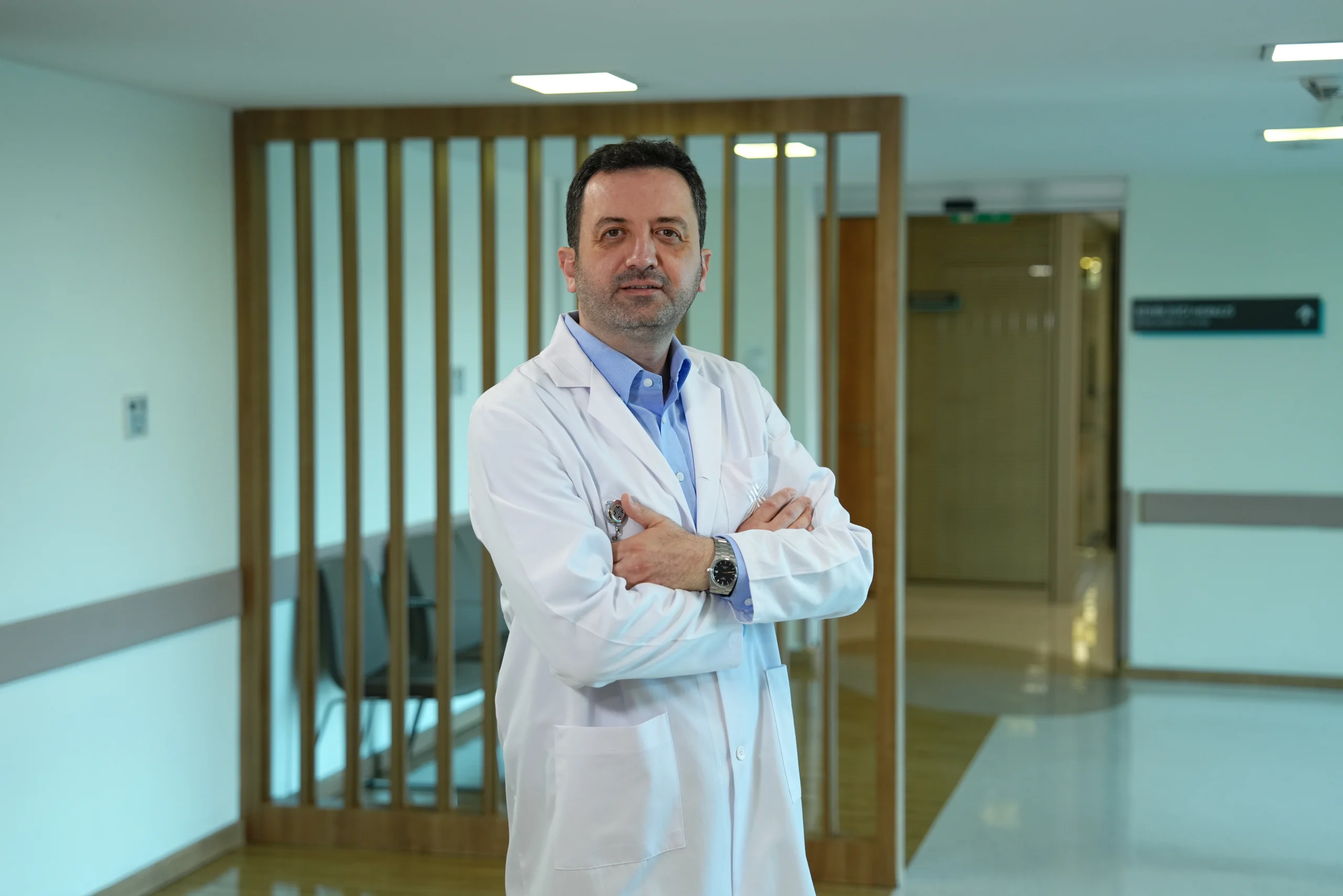 Doç. Dr. Mustafa Gürkan Yenice, mikro-TESE tekniğinin sperm üretim sorunu