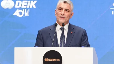 Bakan Bolat, ihracatta tarihi rekorlar kırıldığını ve 2024 sonunda 390