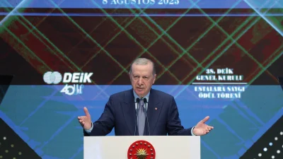 Cumhurbaşkanı Erdoğan, Türkiye’de yeni bir dönemin başladığını belirterek, “Zarfımız birlik,
