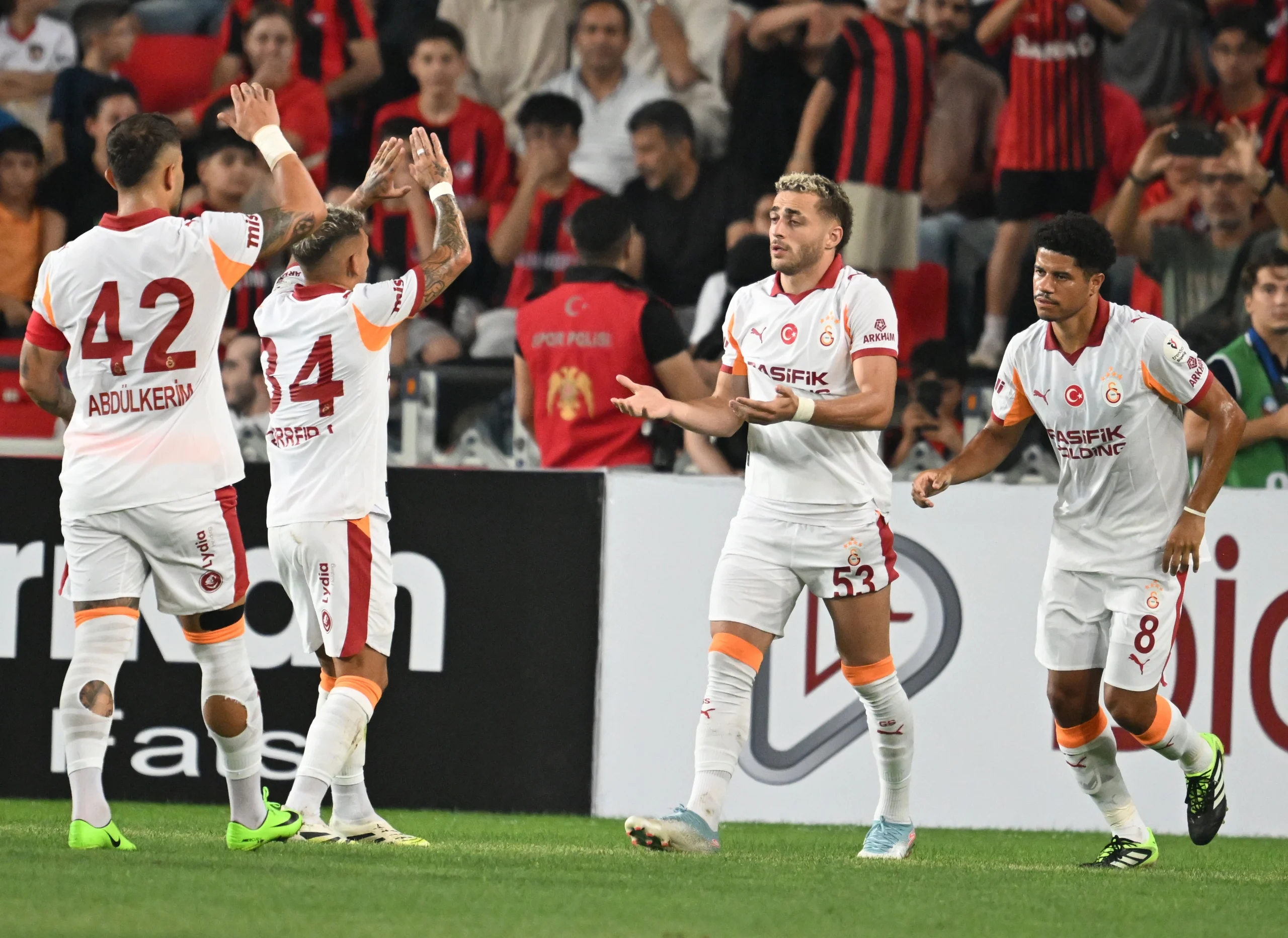 Süper Lig’in ilk haftasında Galatasaray, deplasmanda Gaziantep FK’yi net bir