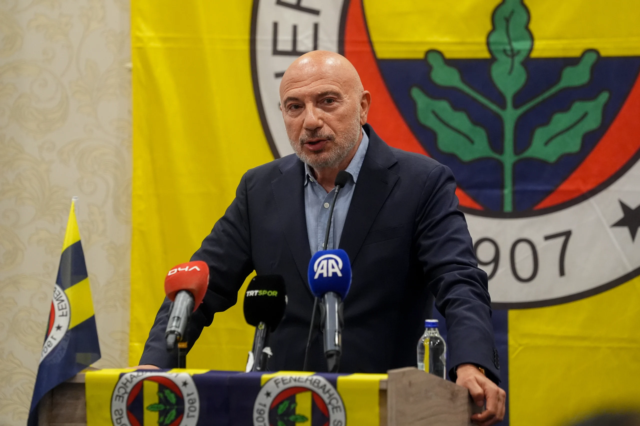 Kutlualp, olası birleşme sorusuna “Egolarımı bir kenara bıraktım, herkes de