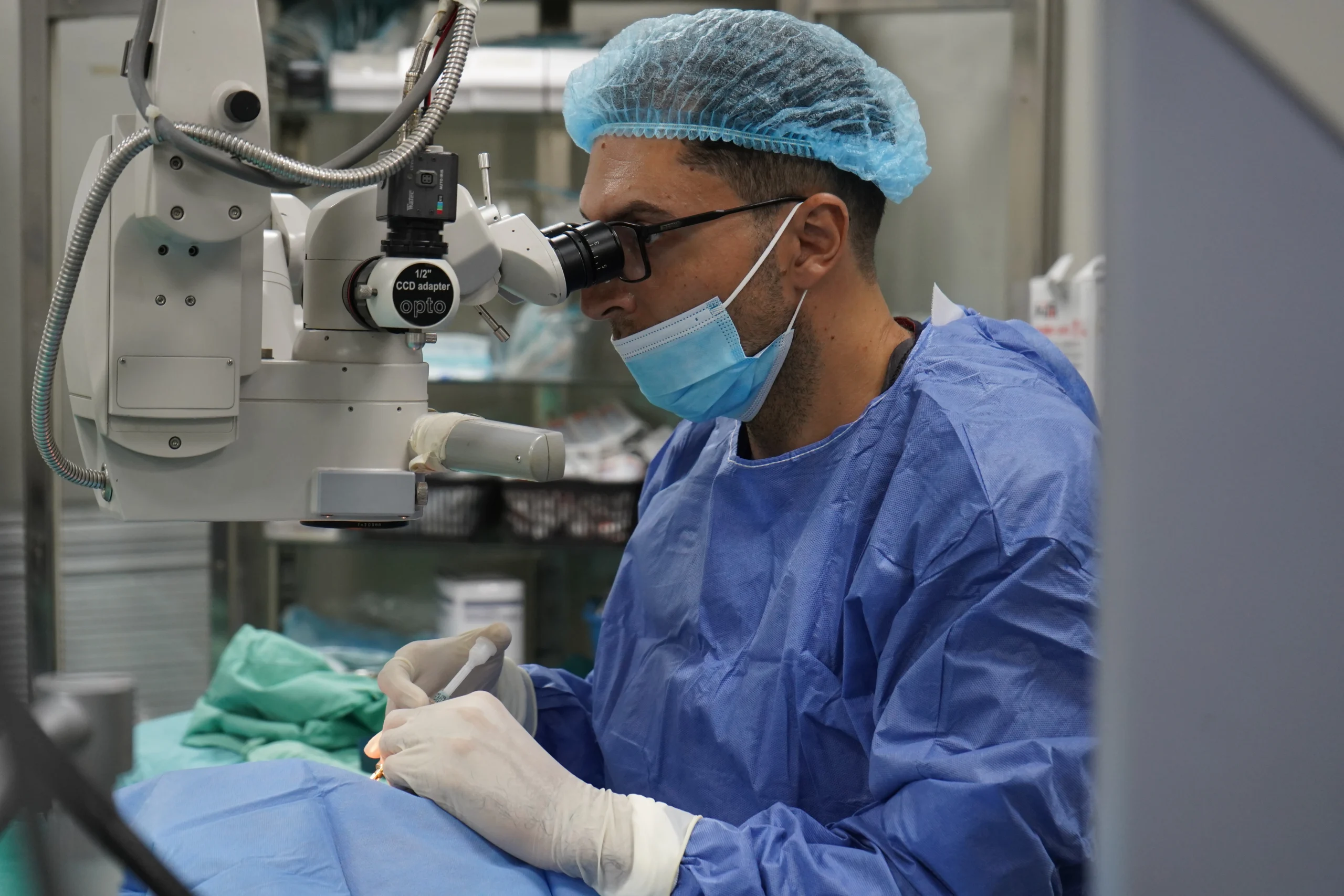 Gazze’de sağlık çalışanları, ağır saldırılar ve açlık altında güçlükle ayakta