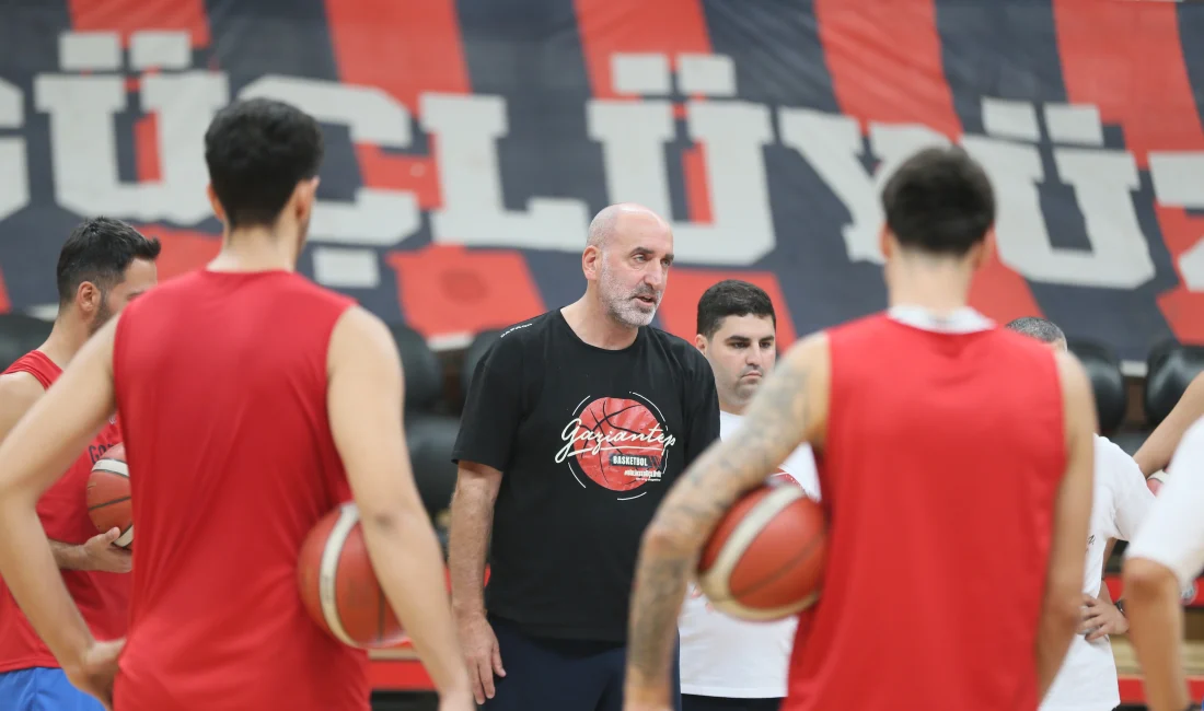 Gaziantep Basketbol, yeni sezonda Süper Lig hedefiyle yola çıktı. Başantrenör