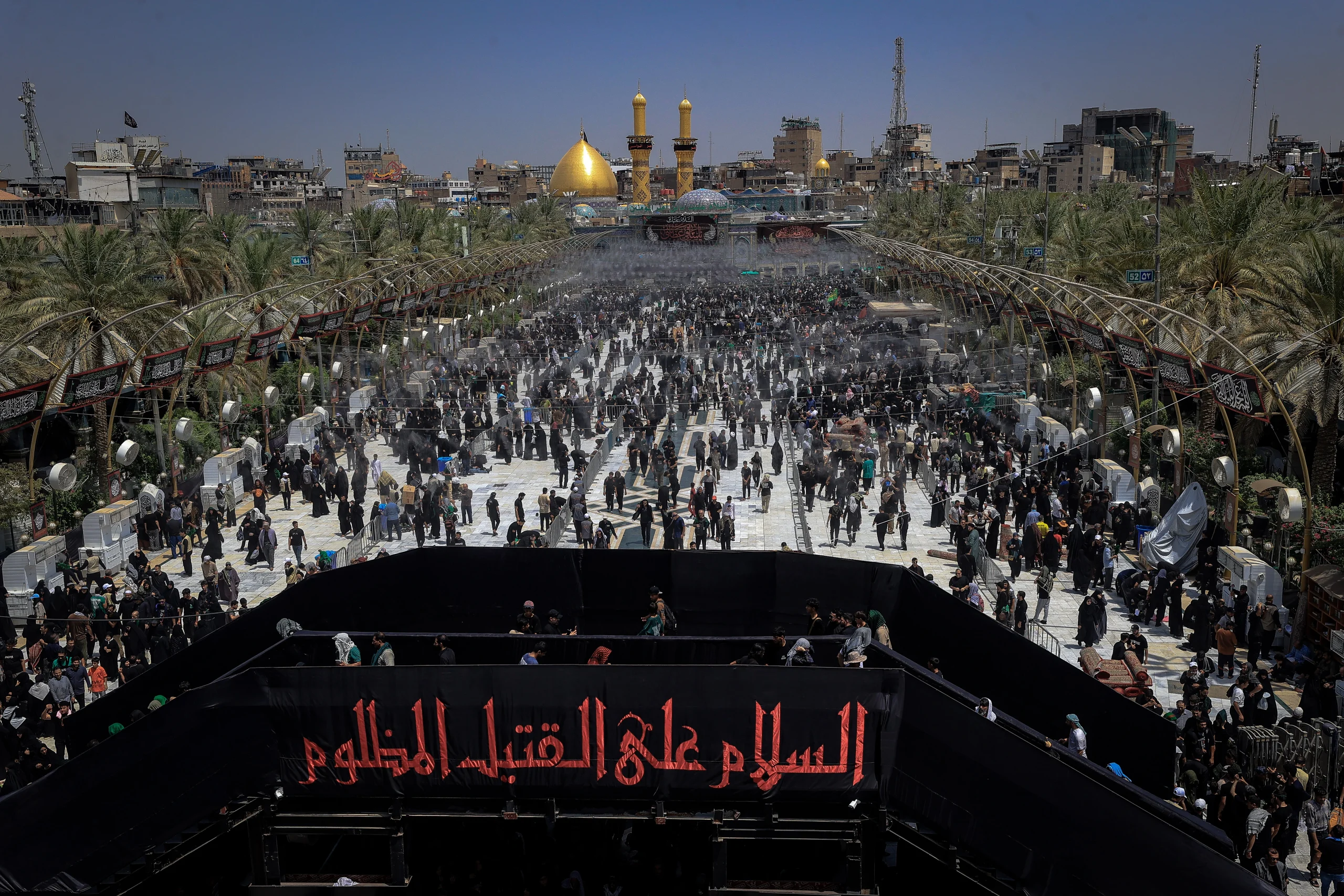 Kerbela’da Hazreti Hüseyin ve 72 yoldaşının şehadetinin 40. günü anısına