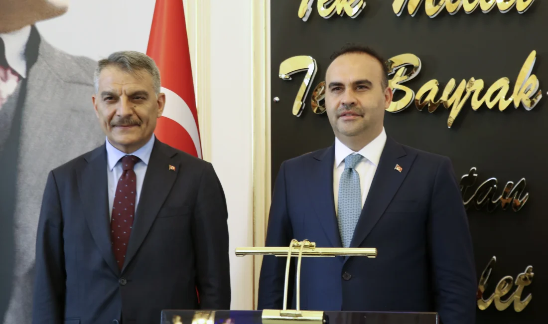 Bakan Kacır: Terörsüz Türkiye, emperyalist projelerin sonu demektir Sanayi ve Teknoloji Bakanı Mehmet Fatih Kacır, Yozgat’ta yaptığı konuşmada,