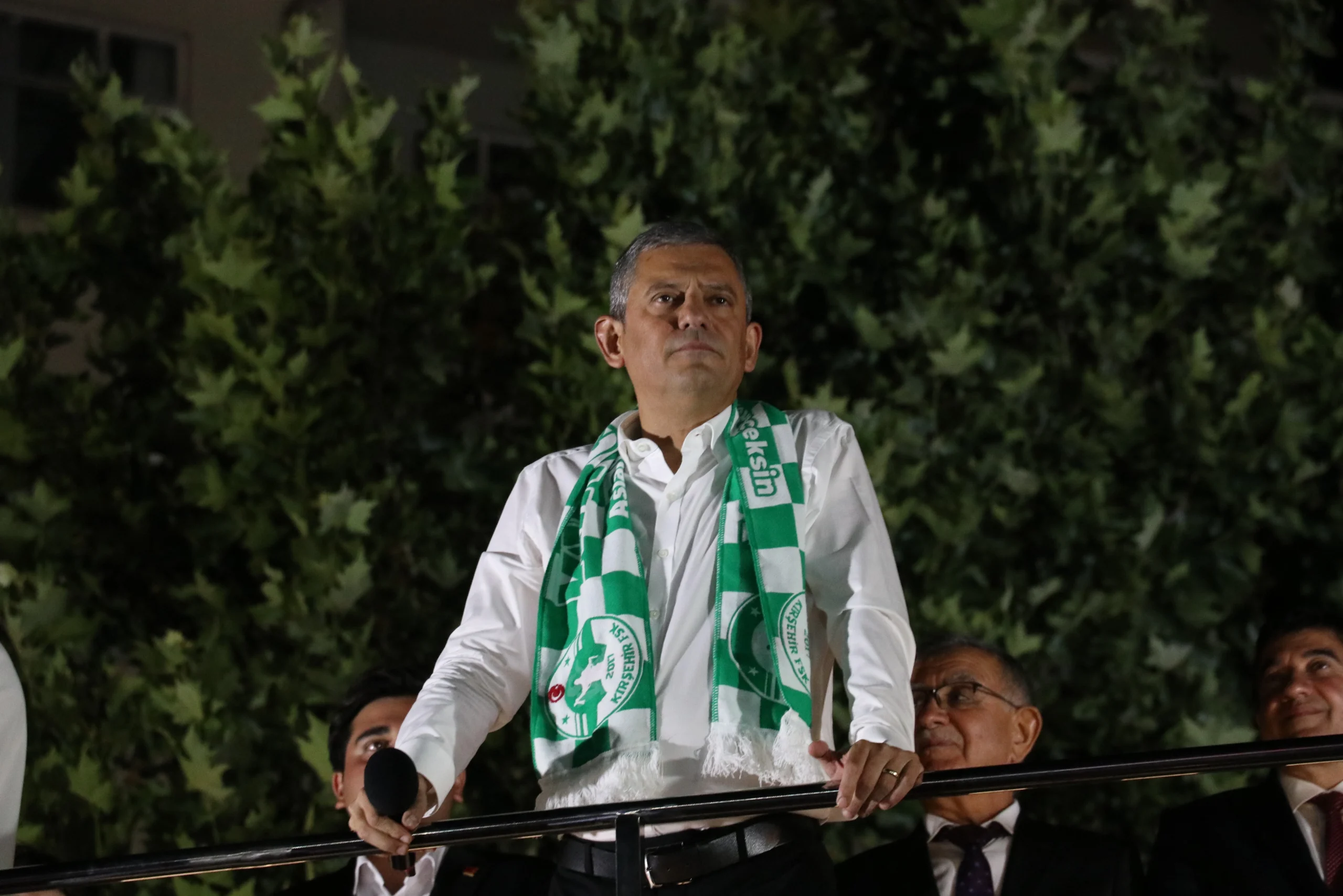 CHP Genel Başkanı Özgür Özel, Kırşehir’de “hep birlikte başaracağız” diyerek