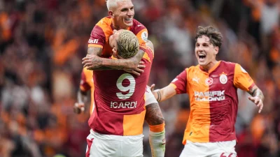 Galatasaray’dan Hızlı Başlangıç: 2’de 2, Icardi Golle Döndü Süper Lig’de 2. haftada Galatasaray, Karagümrük’ü 3-0 yenerken Icardi golle