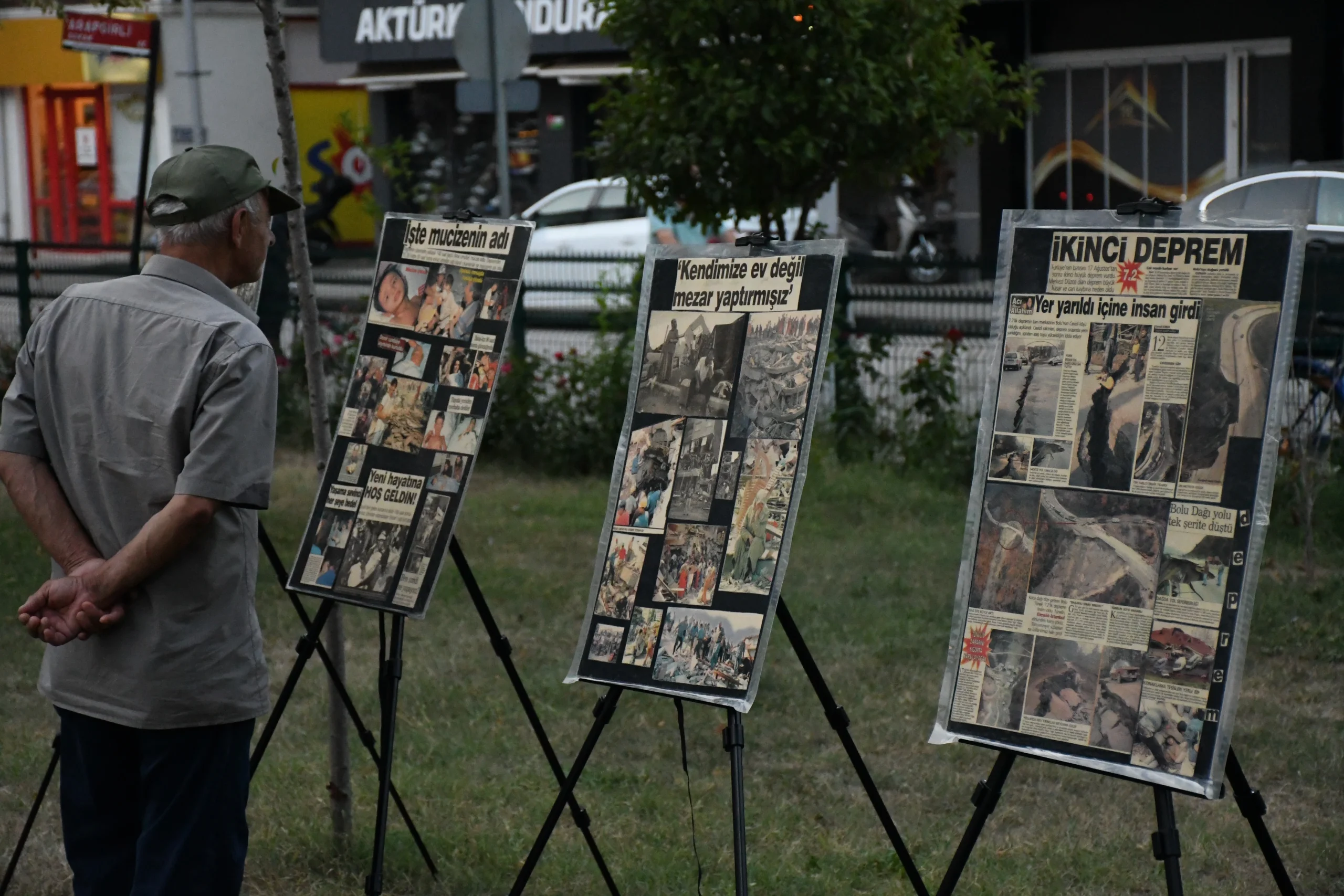 Düzce’nin Gölyaka ilçesinde, 1999 Marmara Depremi’nde hayatını kaybedenler 26. yıl