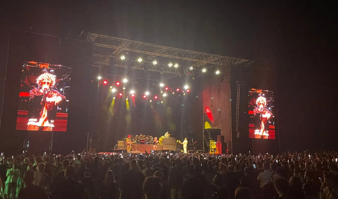 Limp Bizkit, uzun bir aranın ardından İstanbul’da verdiği konserle hayranlarına
